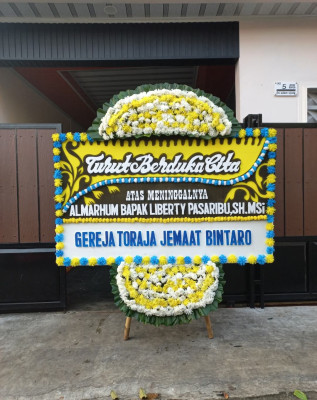 Papan Bunga Duka di Tabulo Selatan