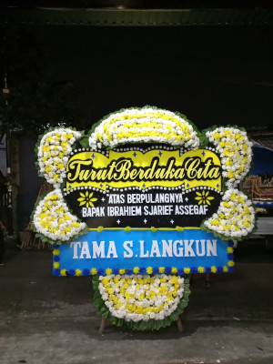 Papan Bunga Duka di Tabulo Selatan